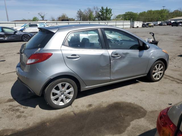  MAZDA 2 2013 Srebrny