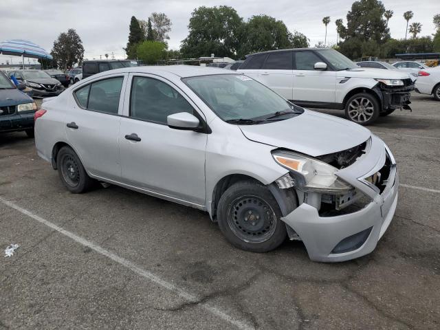  NISSAN VERSA 2017 Сріблястий
