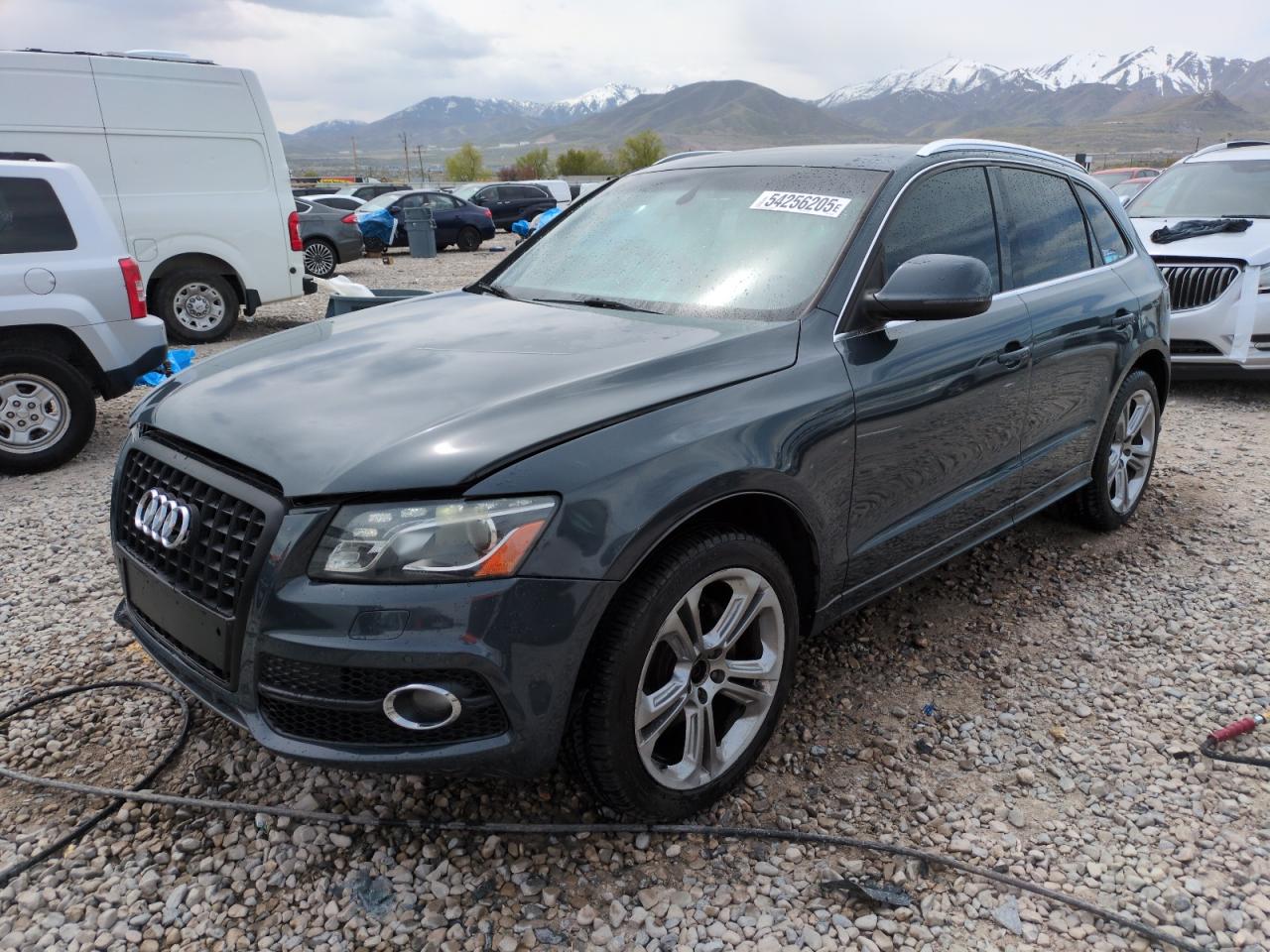2009 Audi Q5 3.2 продається в Magna, UT - Side