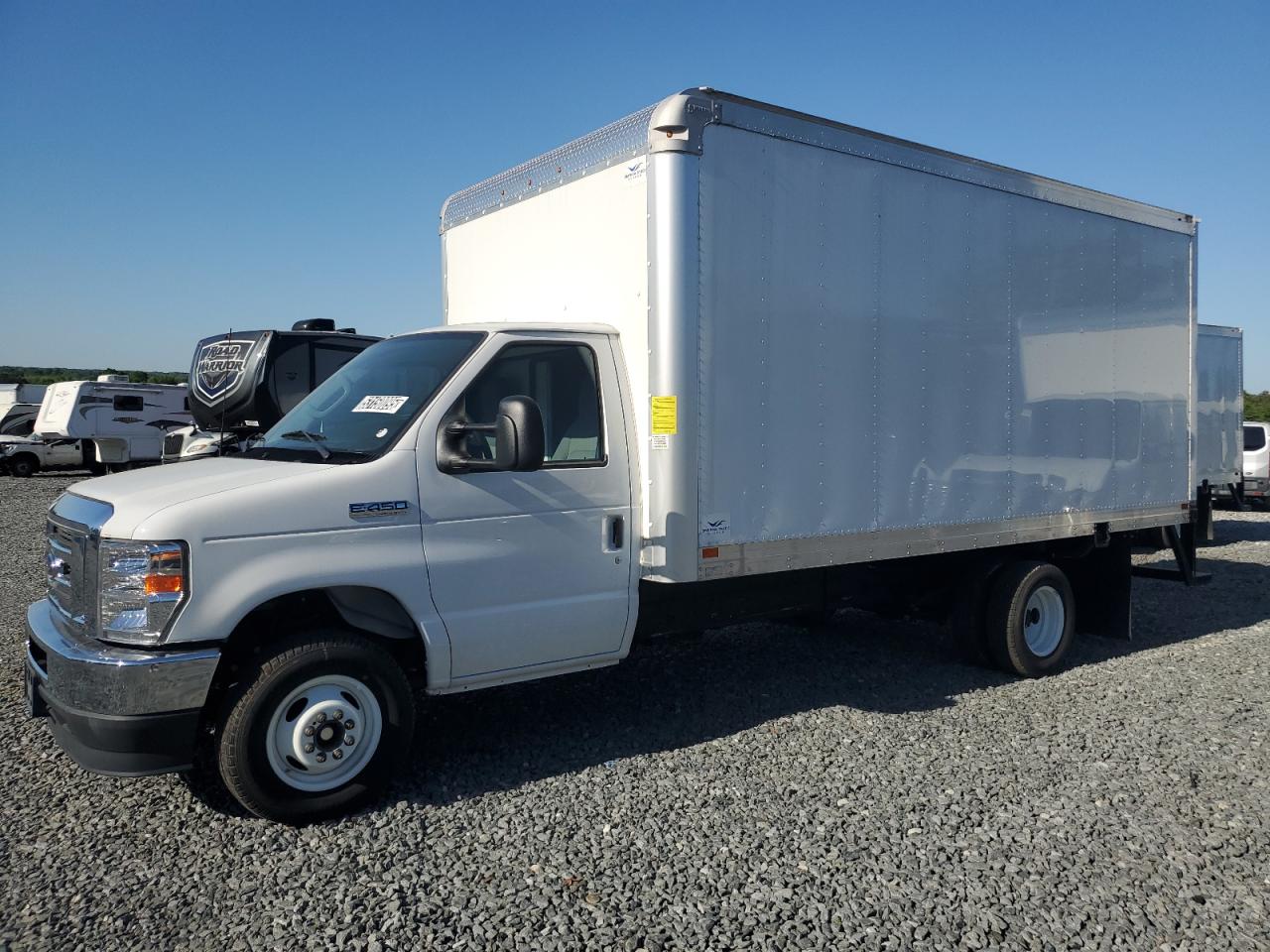 2023 Ford Econoline E450 Super Duty Cutaway Van for Sale in Byron, GA - Minor Dent/Scratches