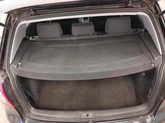 2005 VOLKSWAGEN GOLF FSI S