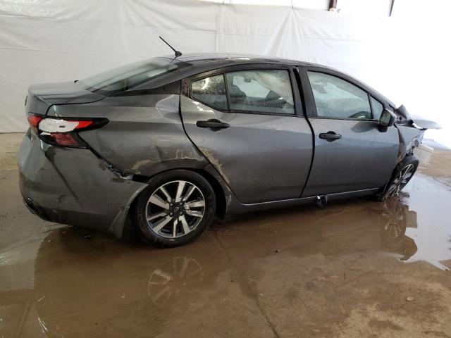  NISSAN VERSA 2024 Szary