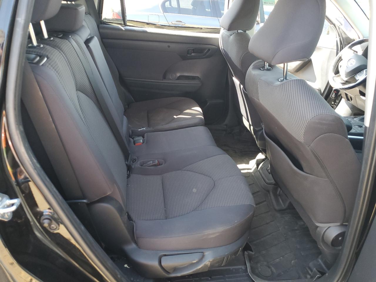 2021 Toyota Highlander L VIN: 5TDBZRBH6MS108986 Lot: 52460975