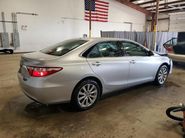  TOYOTA CAMRY 2015 Серебристый