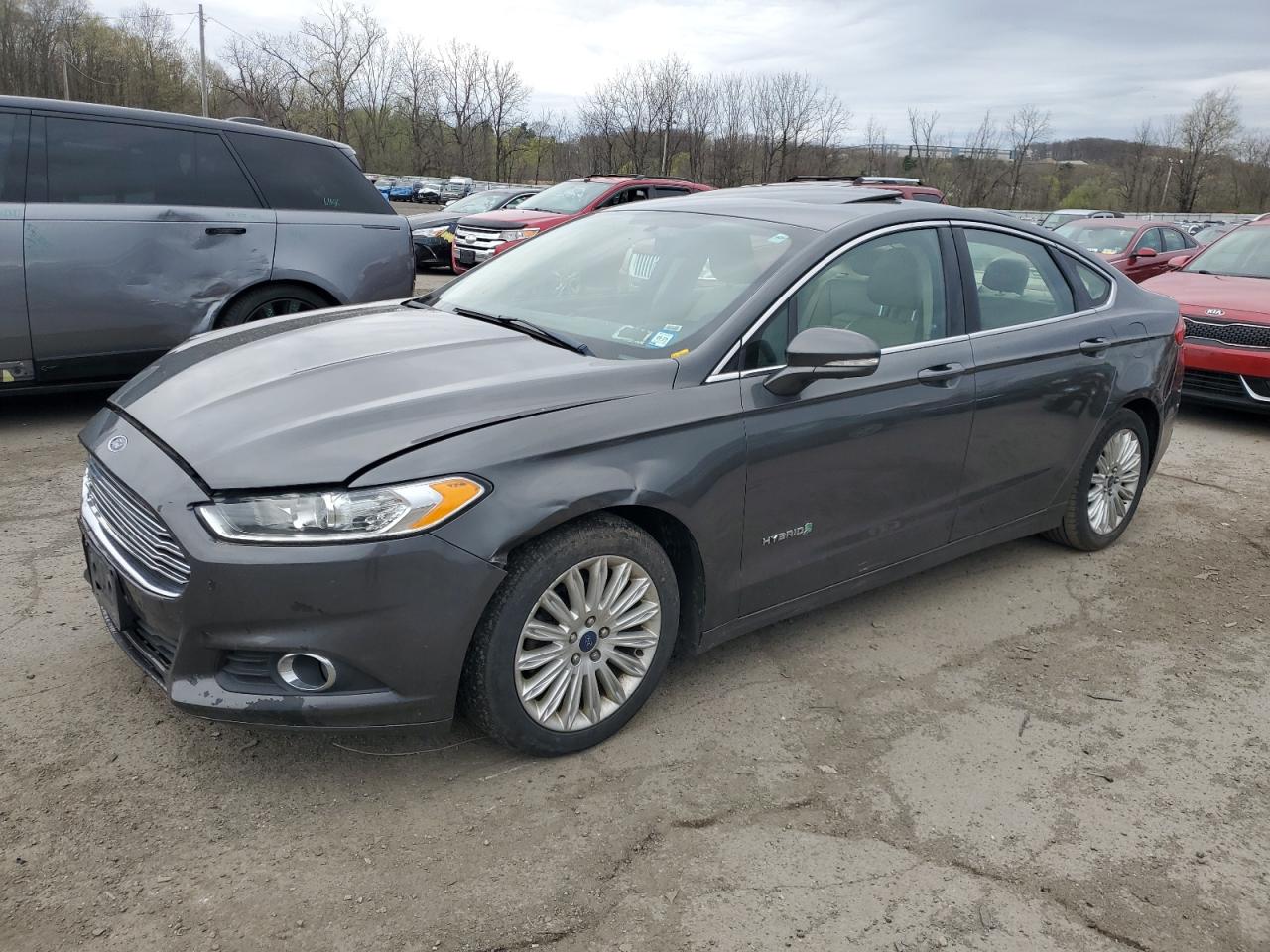 2016 Ford Fusion Se Hybrid zu verkaufen in Marlboro, NY - Front End