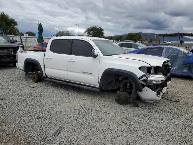  TOYOTA TACOMA 2021 Білий
