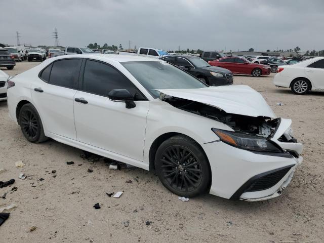  TOYOTA CAMRY 2021 Biały