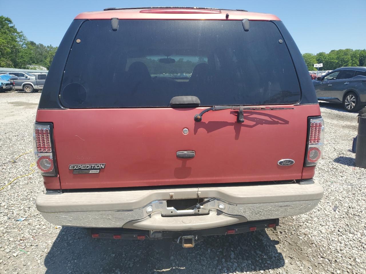 2000 Ford Expedition Eddie Bauer VIN: 1FMPU18L3YLA77782 Lot: 53691285