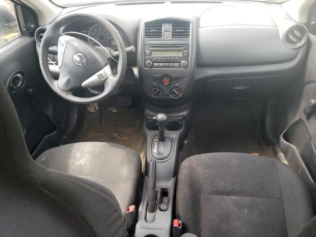 Sedans NISSAN VERSA 2015 Biały