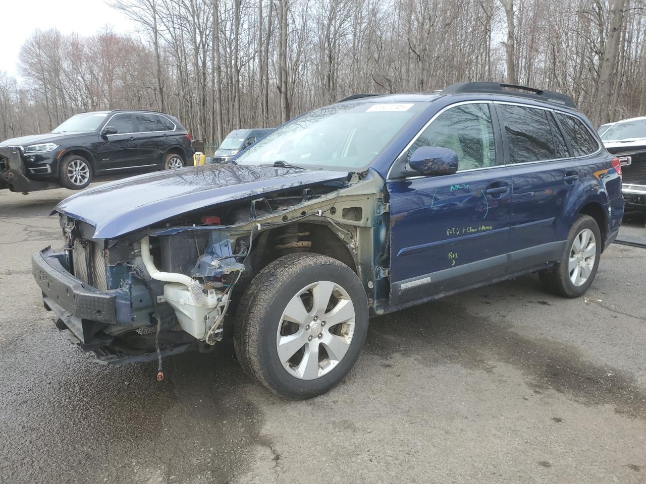 2011 SUBARU OUTBACK