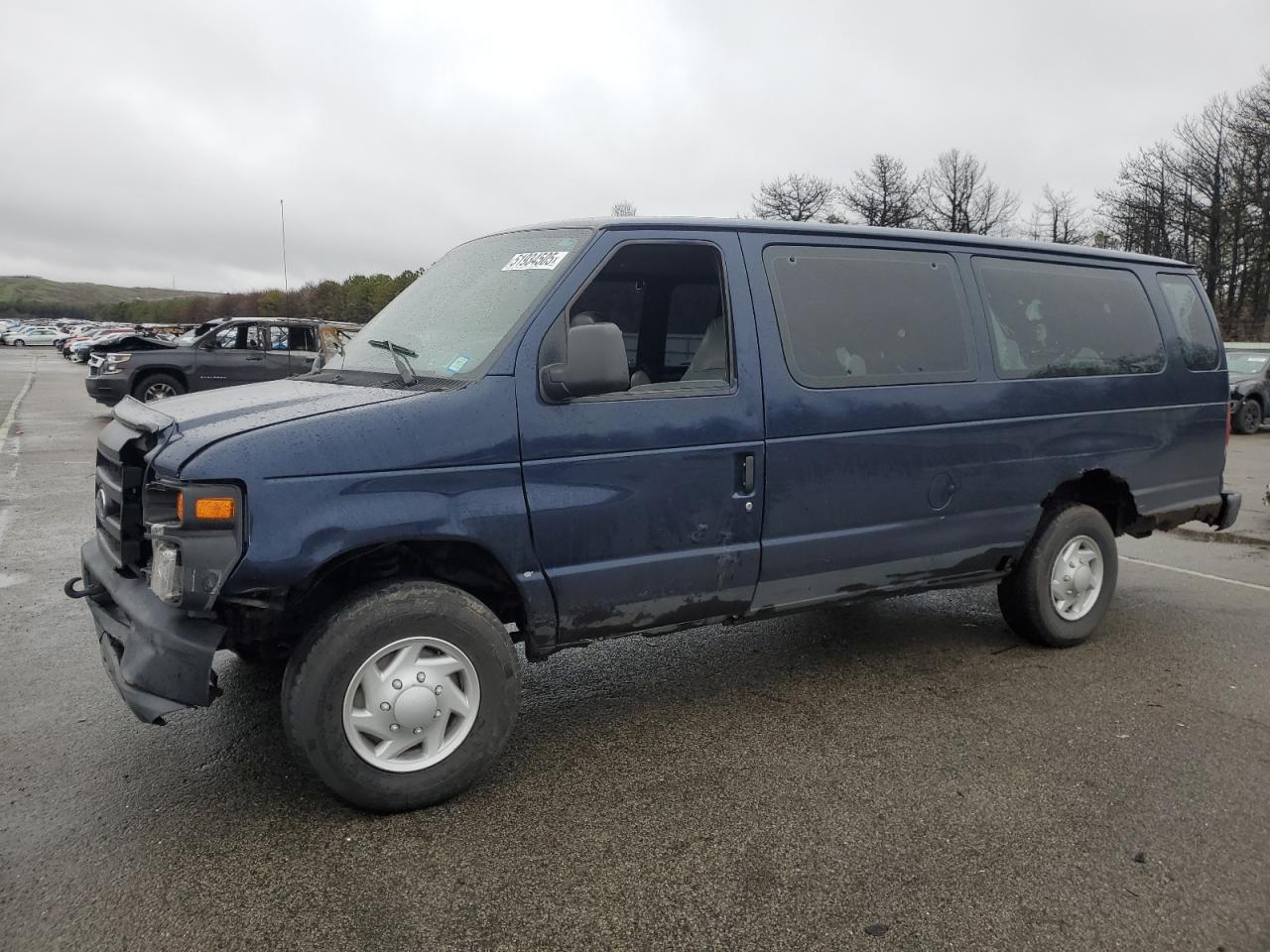 2008 Ford Econoline E350 Super Duty Wagon for Sale in Brookhaven, NY - Front End