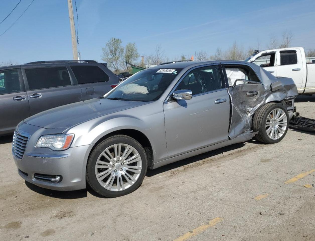 Pekin, IL에서 판매 중인 2011 Chrysler 300 Limited - Side