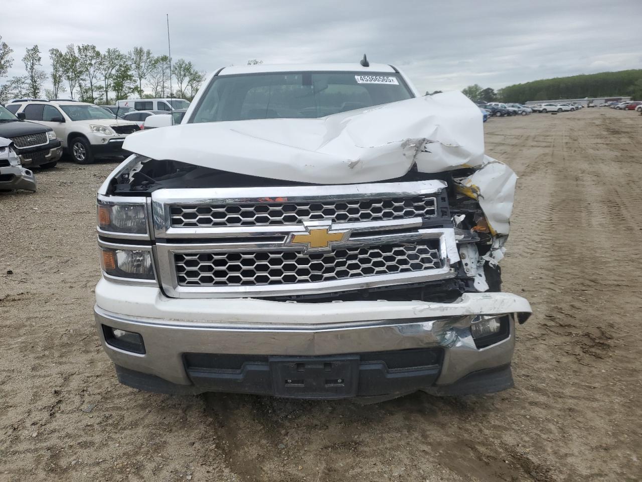 2015 Chevrolet Silverado - Image 5