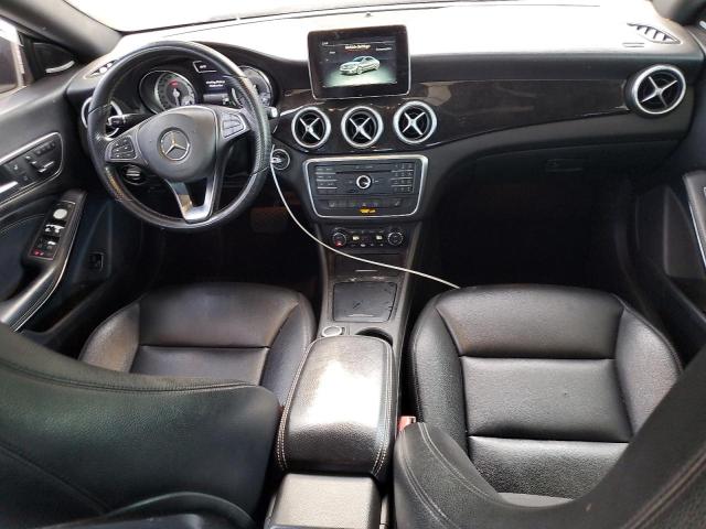 Sedans MERCEDES-BENZ CLA-CLASS 2015 Biały