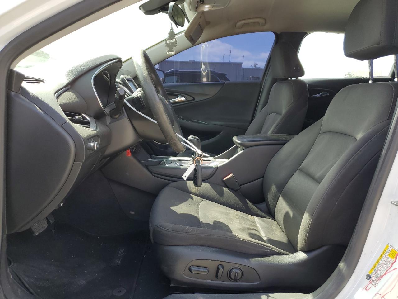 2018 Chevrolet Malibu Lt VIN: 1G1ZD5ST4JF190120 Lot: 53397675