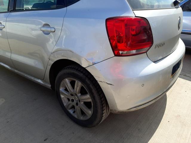 2010 VOLKSWAGEN POLO SE TD