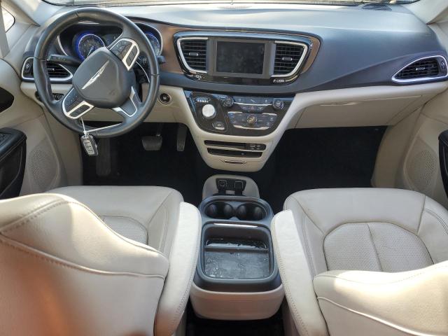  CHRYSLER PACIFICA 2018 Srebrny