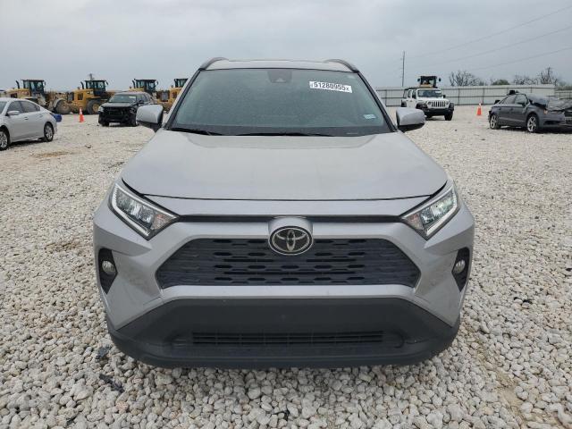  TOYOTA RAV4 2019 Srebrny