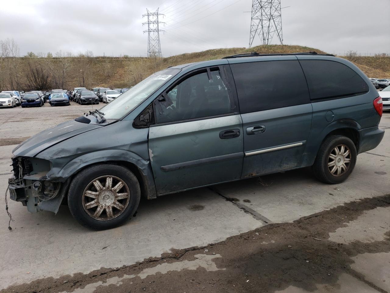 2006 Chrysler Town & Country Touring for Sale in Littleton, CO - Front End