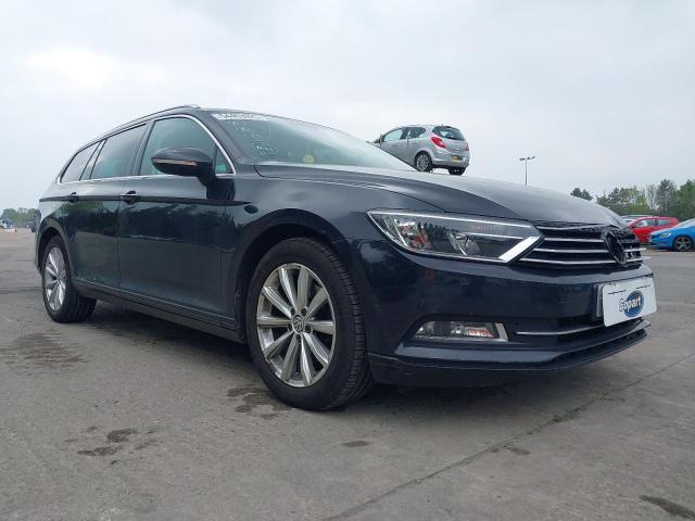 2017 VOLKSWAGEN PASSAT SE