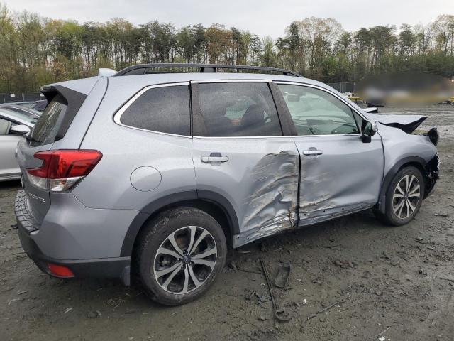 SUBARU FORESTER 2020 Серебристый