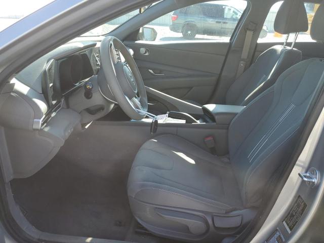  HYUNDAI ELANTRA 2022 Серебристый