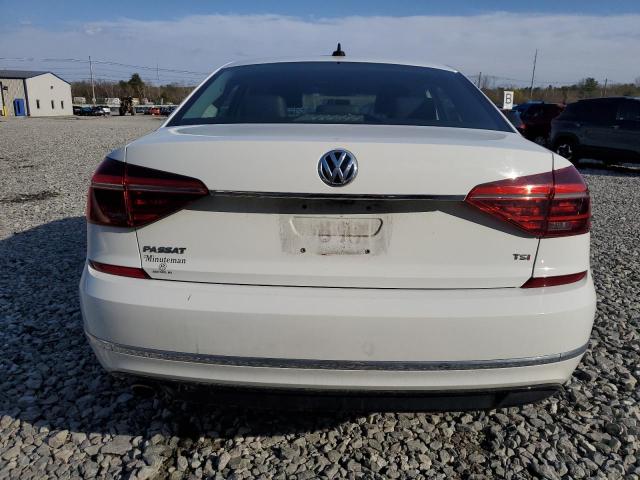  VOLKSWAGEN PASSAT 2017 Biały