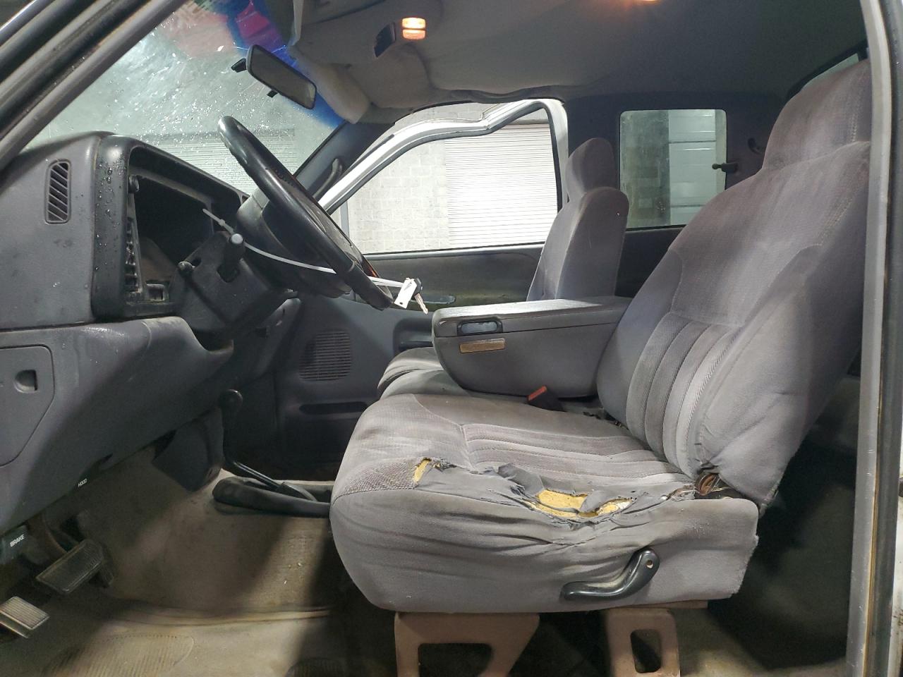 1997 Dodge Ram 2500 VIN: 3B7KF23Z1VG830910 Lot: 54203445