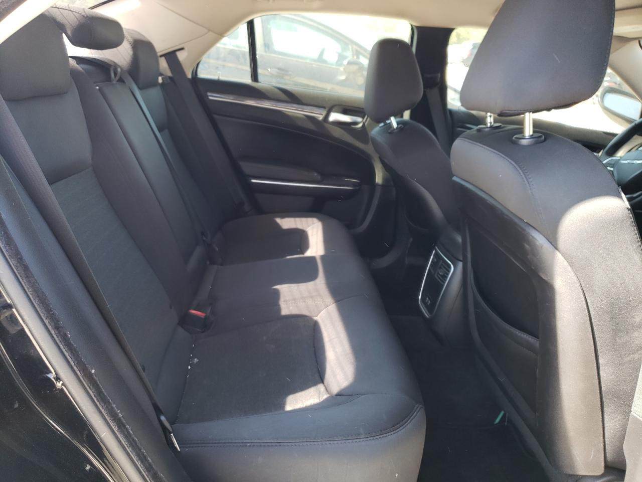 2018 Chrysler 300 Touring VIN: 2C3CCAAG5JH265052 Lot: 53345885