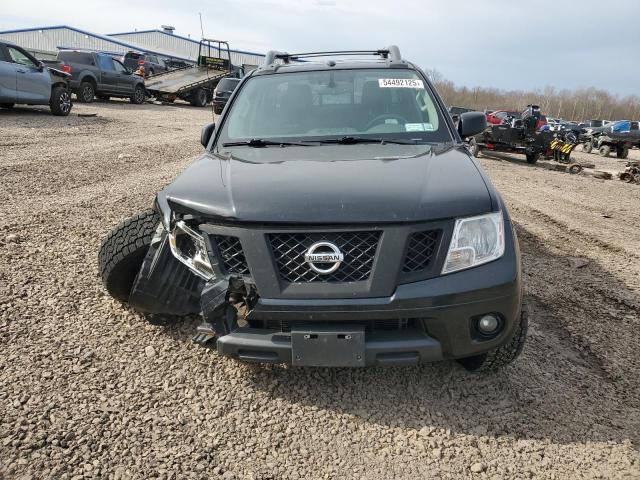  NISSAN FRONTIER 2017 Czarny