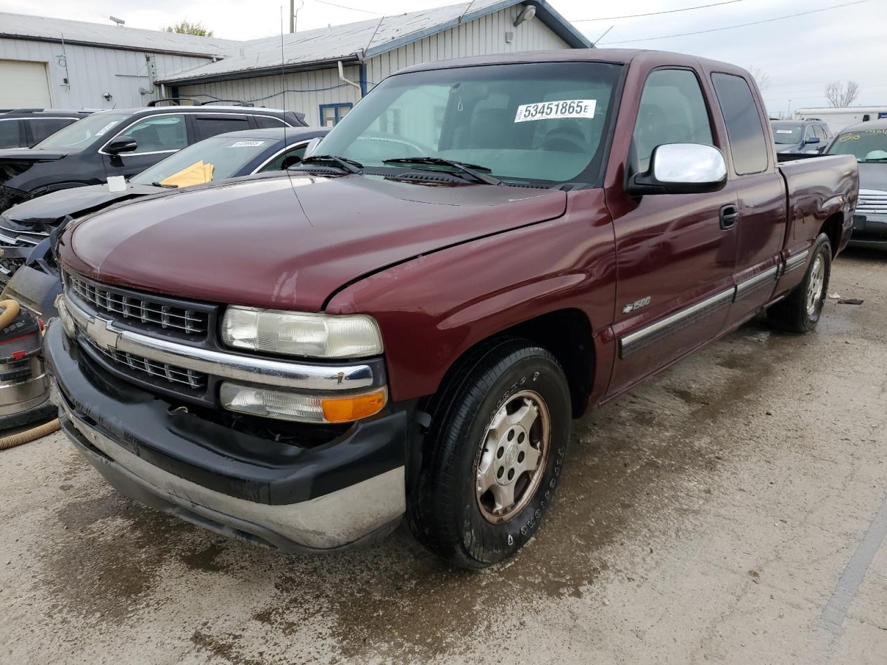 2002 Chevrolet Silverado C1500 for Sale in Pekin, IL - Front End