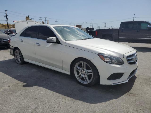 Седани MERCEDES-BENZ E-CLASS 2014 Білий