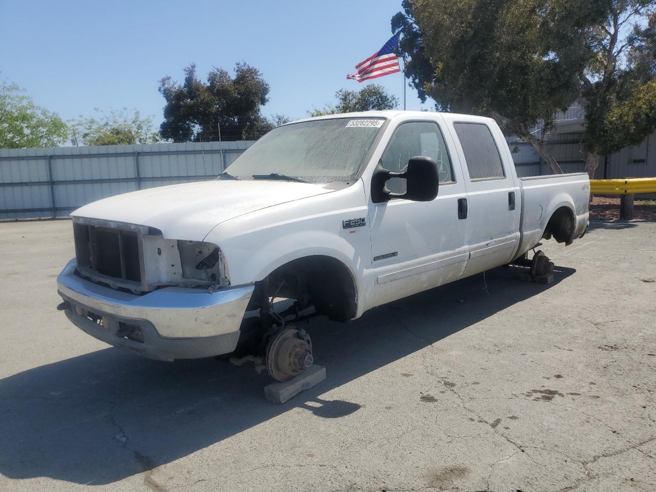 2001 Ford F250 Super Duty იყიდება Martinez-ში, CA - Vandalism