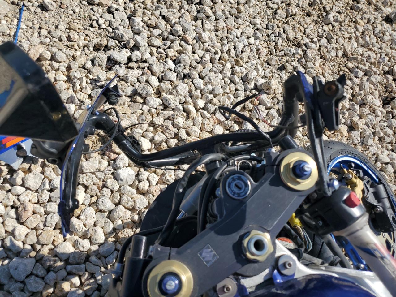 2002 Suzuki Gsx-R1000 VIN: JS1GT74A422107944 Lot: 51580145