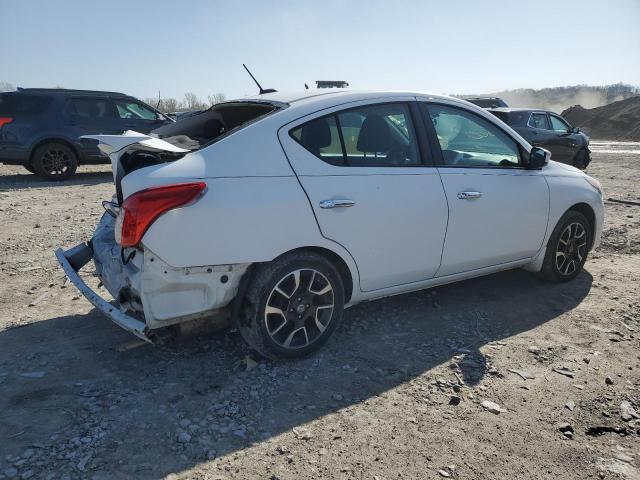 Sedans NISSAN VERSA 2015 Biały