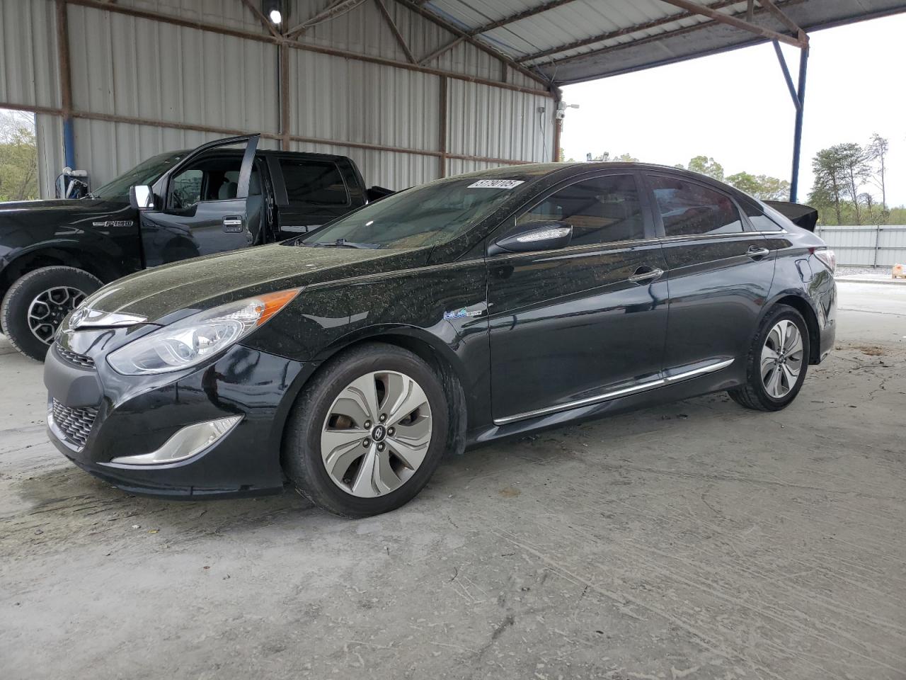 2013 Hyundai Sonata Hybrid for Sale in Cartersville, GA - Rear End