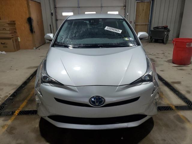  TOYOTA PRIUS 2017 Серебристый