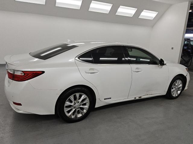 2015 LEXUS ES 300H