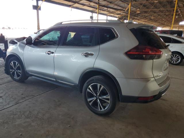  NISSAN ROGUE 2018 Серебристый