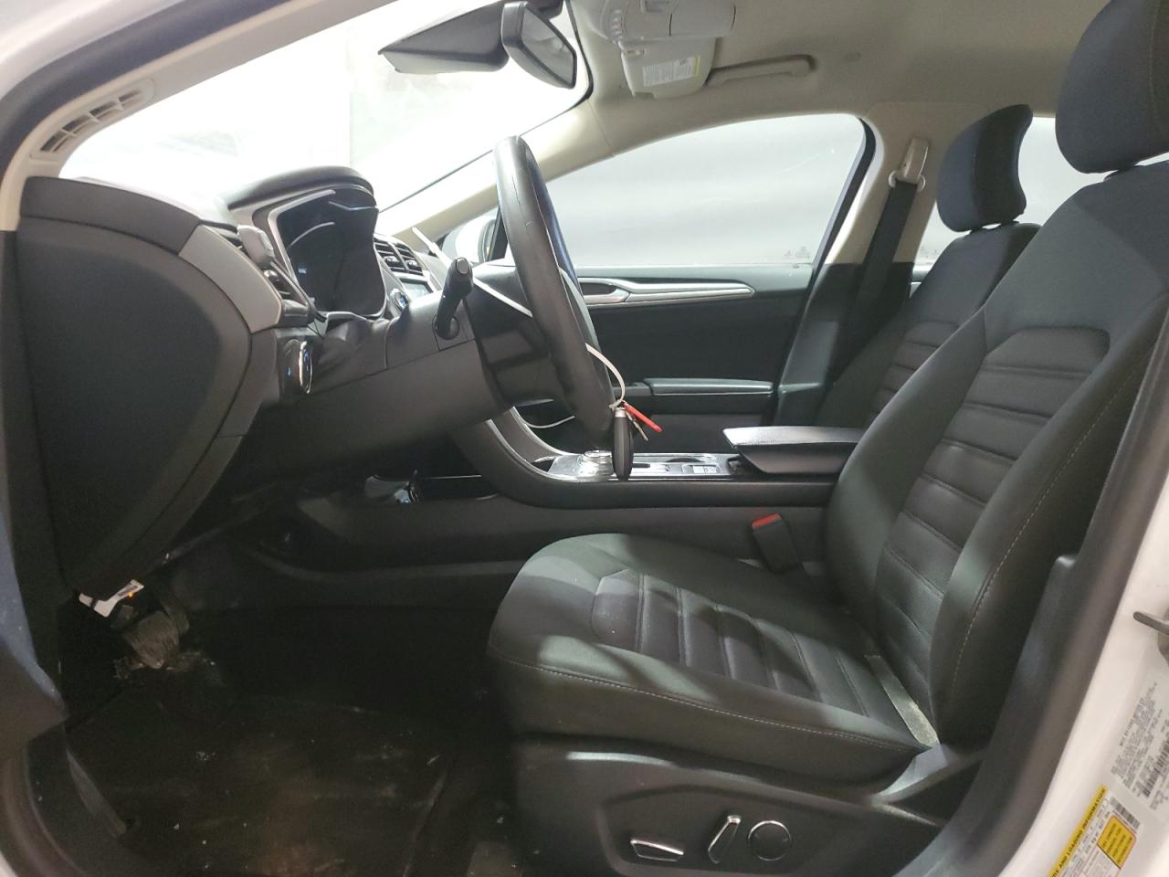 2019 Ford Fusion Se VIN: 3FA6P0LU4KR124804 Lot: 54026595