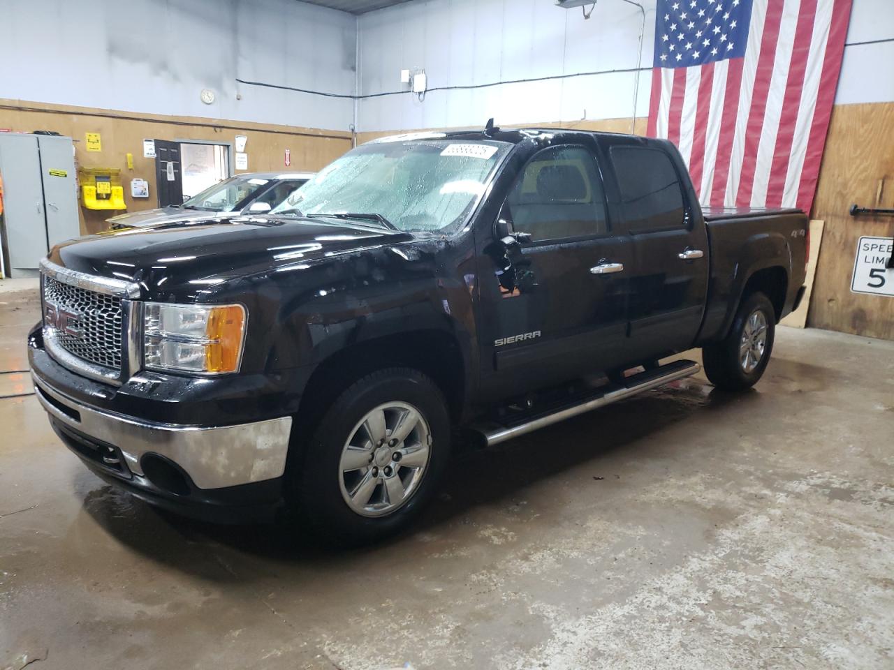 Kincheloe, MI에서 판매 중인 2012 Gmc Sierra K1500 Slt - Top/Roof