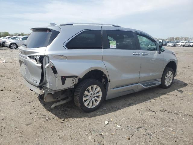  TOYOTA SIENNA 2024 Srebrny
