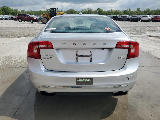  VOLVO S60 2017 Srebrny