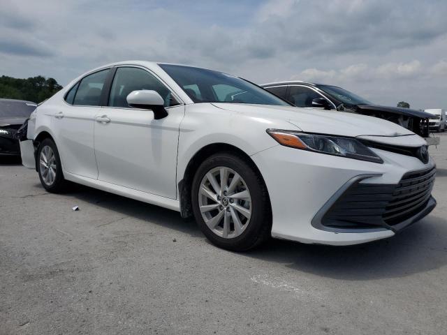  TOYOTA CAMRY 2022 Biały