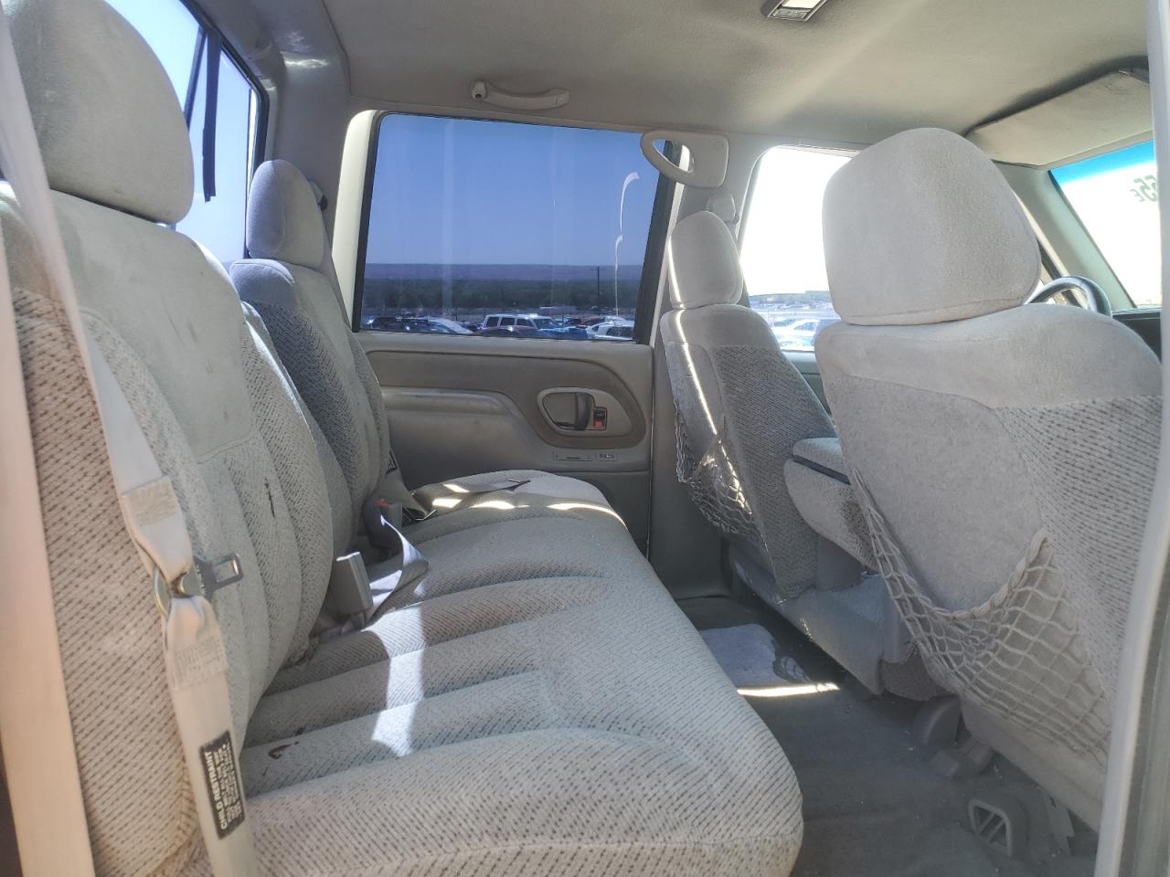 2000 Chevrolet Gmt-400 K3500 VIN: 1GCHK33J2YF420533 Lot: 54063355