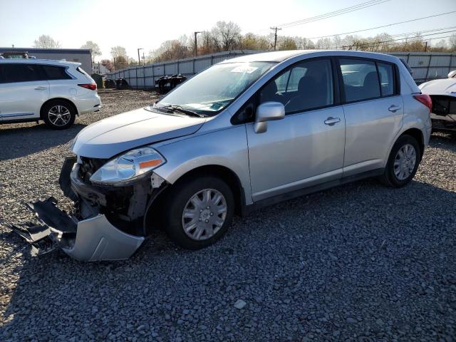  NISSAN VERSA 2012 Srebrny