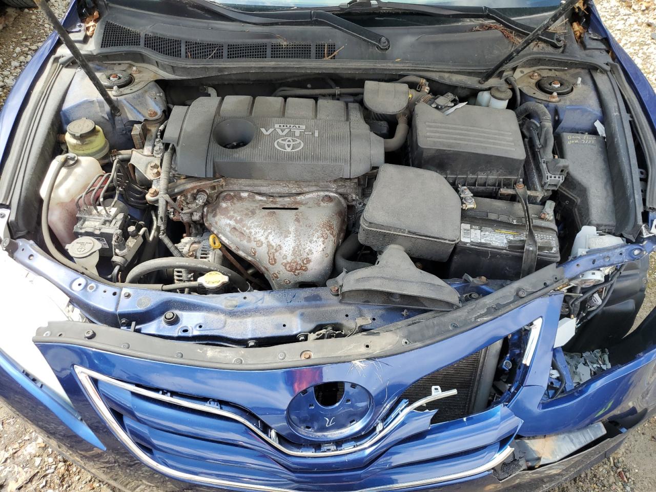 2010 Toyota Camry - Image 11