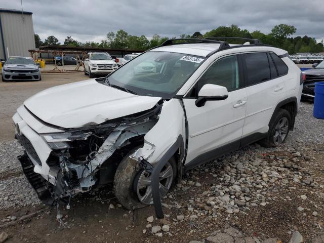 TOYOTA RAV4 XLE 2024