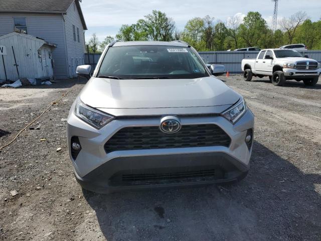  TOYOTA RAV4 2021 Srebrny