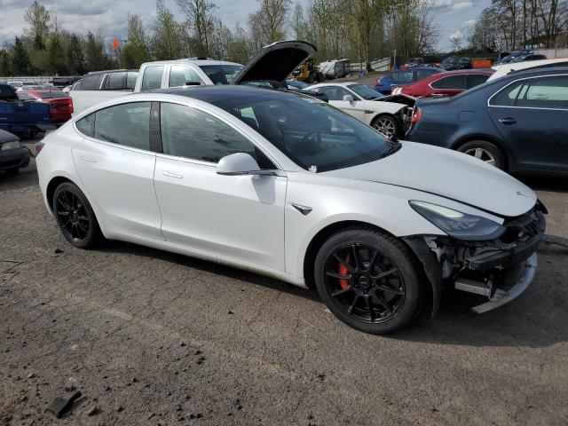  TESLA MODEL 3 2019 Белы